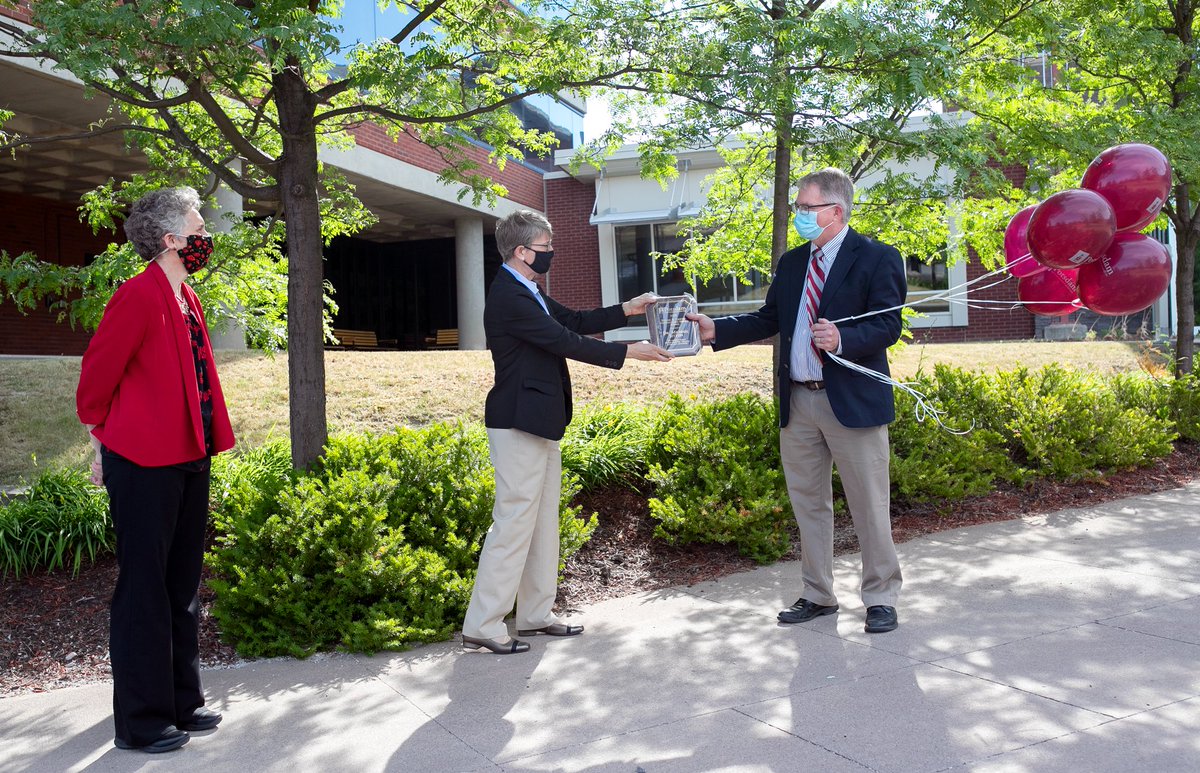 After 11 years of service, Dean Michael Sitton is retiring -- &amp; we at The Crane School of Music are grateful for his leadership! He was surprised with the Roger B. Linden Distinguished Service Award earlier today by President <a href="/kesterberg/">Kristin Esterberg</a>. potsdam.edu/news/MichaelSi… #MakeItCrane