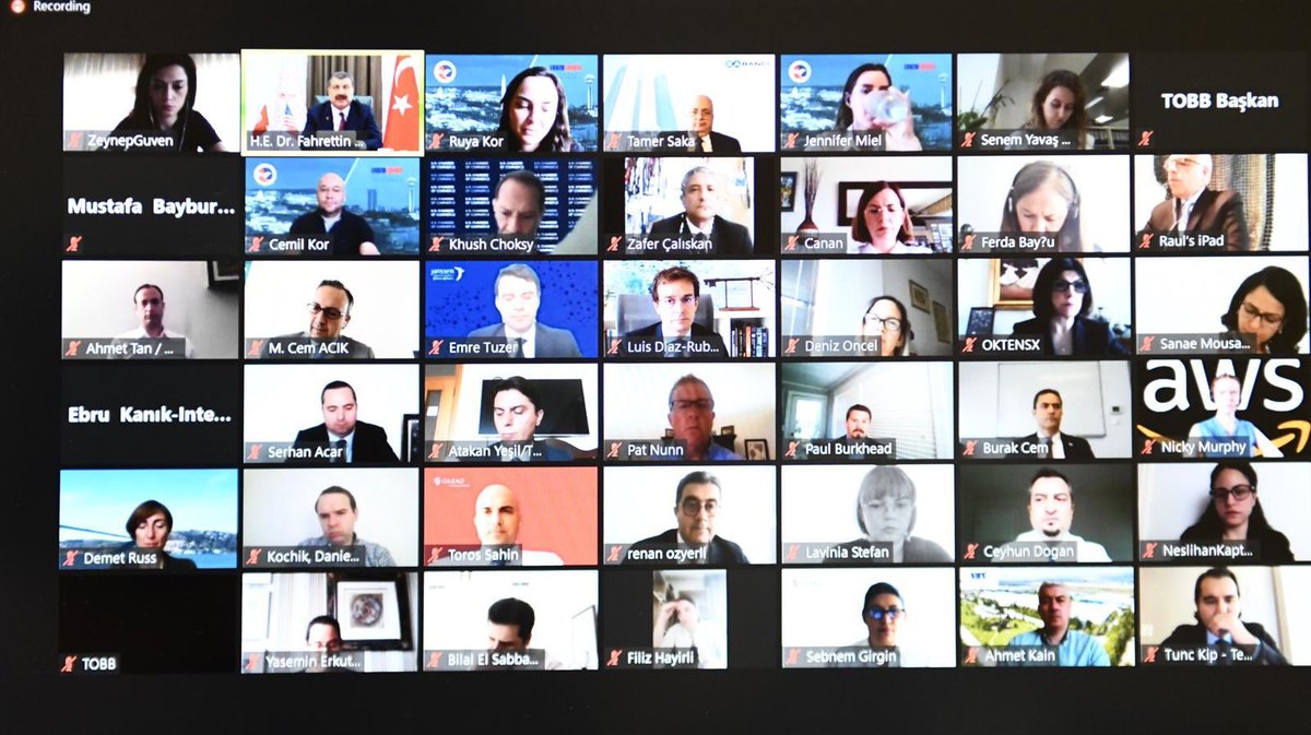 drfahrettinkoca's tweet photo. ABD Ticaret Odası, ABD-Türkiye İş Konseyi ve TOBB işbirliğiyle gerçekleştirilen video konferansta 60’tan fazla katılımcıyla bir araya geldik. Cumhurbaşkanımız Erdoğan liderliğinde kurulan sağlık altyapımız ve Türkiye’nin Koronavirüs salgınıyla mücadelesi hakkında bilgi paylaştık. https://t.co/gy3n9ioiTp