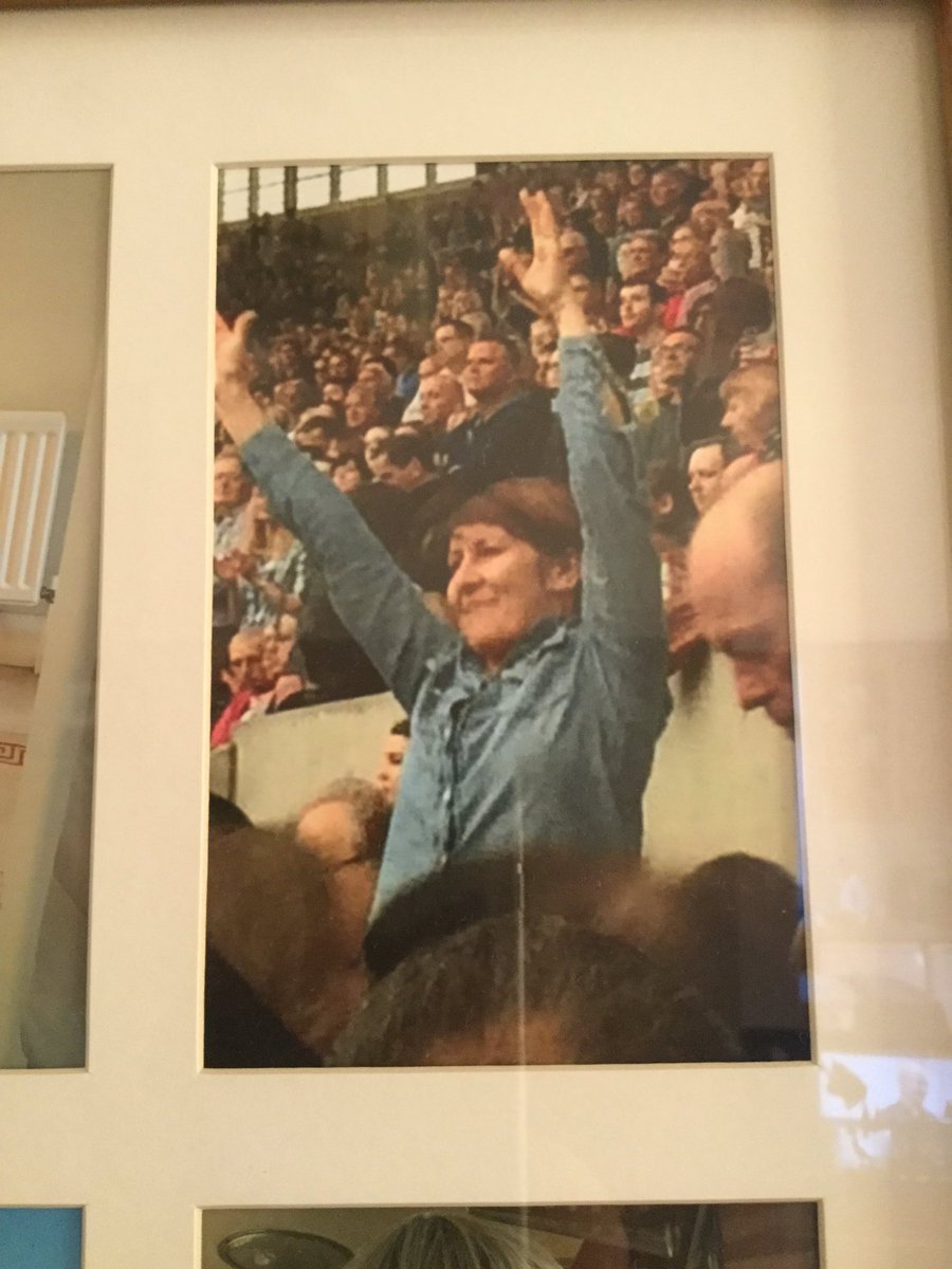 (SIDENOTE: this is probably my favourite EVER photo of me, taken by a friend from a different part of the stadium when we saw  @springsteen a couple of years back)