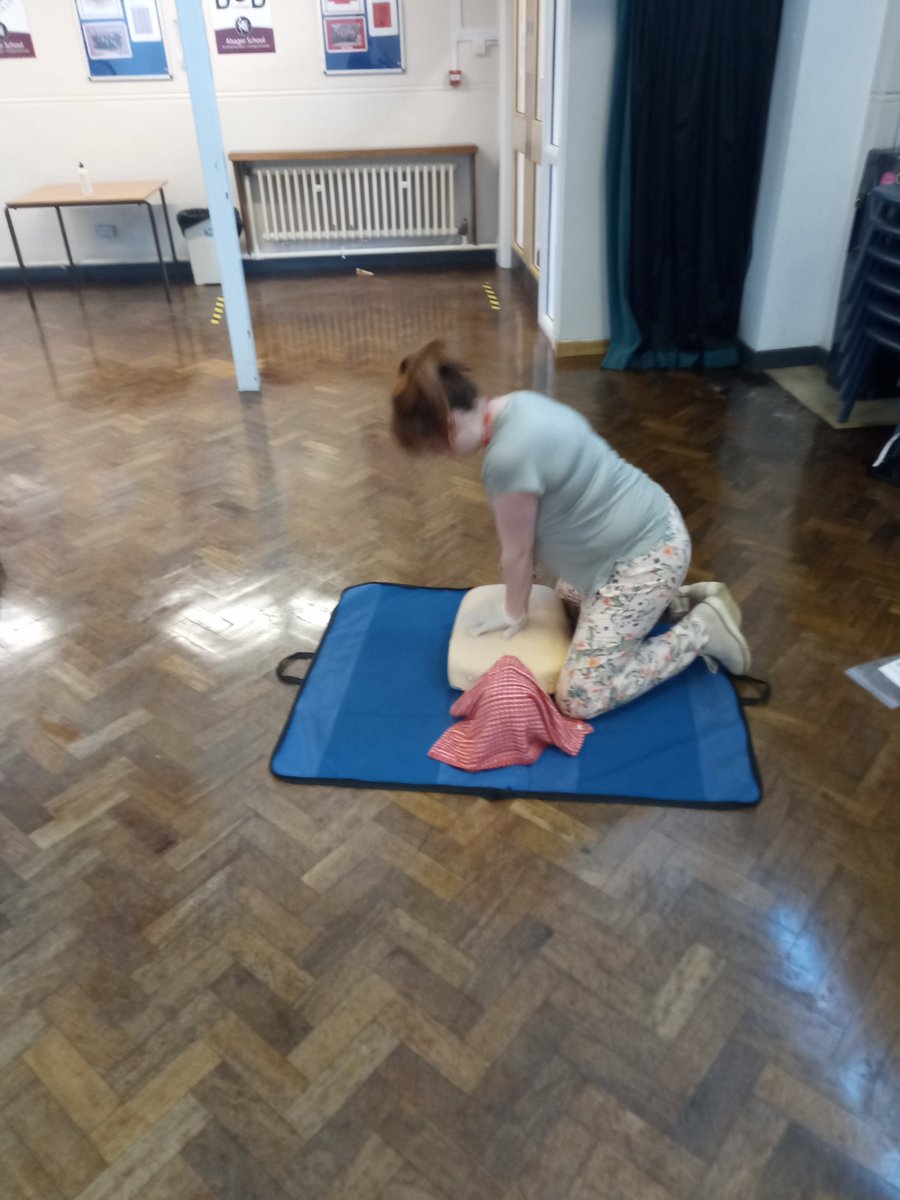 AlsagerSchool's tweet photo. Alsager School staff taking their Emergency First Aid At Work certificate. The staff were learning how to perform the recovery position, CPR (with Covid safe measures), the use of an AED, how to treat heart attacks, choking, major bleeds and more. https://t.co/7m31CaEWU5