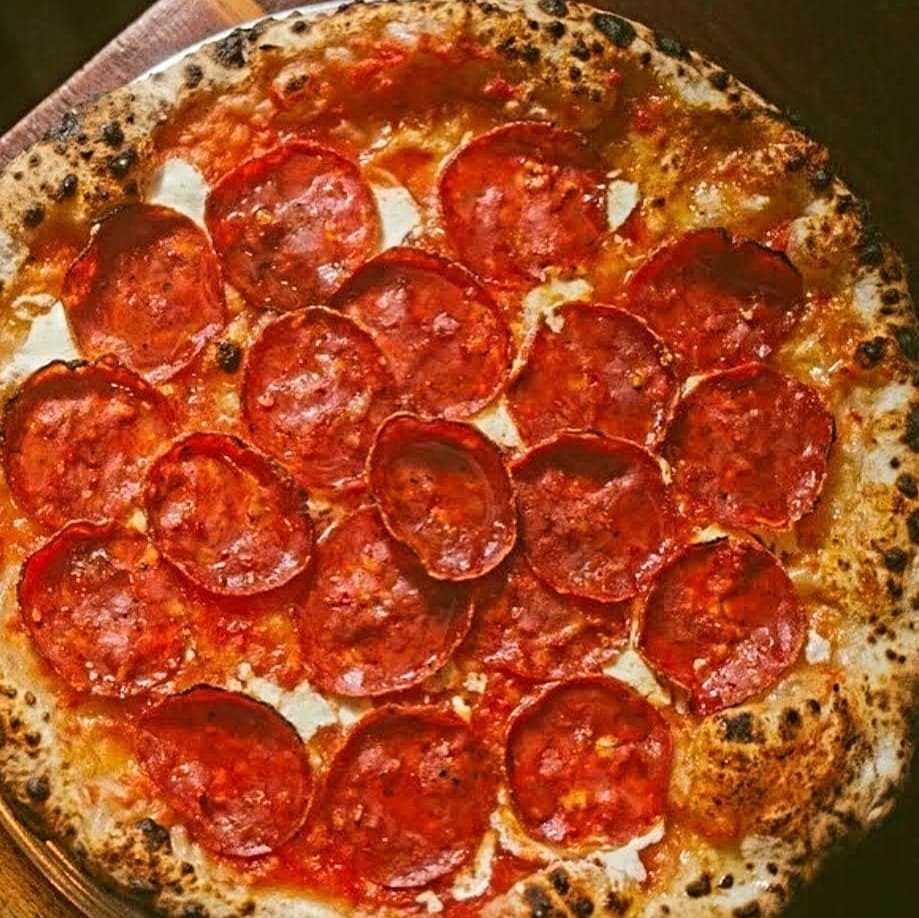 SauceeSicilian's tweet photo. Get a little pep in your step tonight in Edmond at Brasswood Estates - 14817 Brasswood Blvd - from 430-7 pm. Call in your order for pick up to 405-412-0789 or 405-334-8470. #WoodFiredPizza #NeapolitanPizza #DeathBeforeDeepdish #BallsDeepInItalianHeritage #FoodTruck #GetSauce… https://t.co/OLAtFOg0er