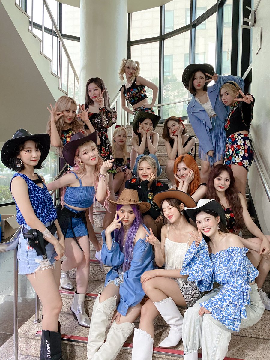 ㅤ     TWICE ♥️ Oh My Girl

2016                                      2020

<a href="/OMG_Turkey/">Oh My Girl Turkey</a> ☺️