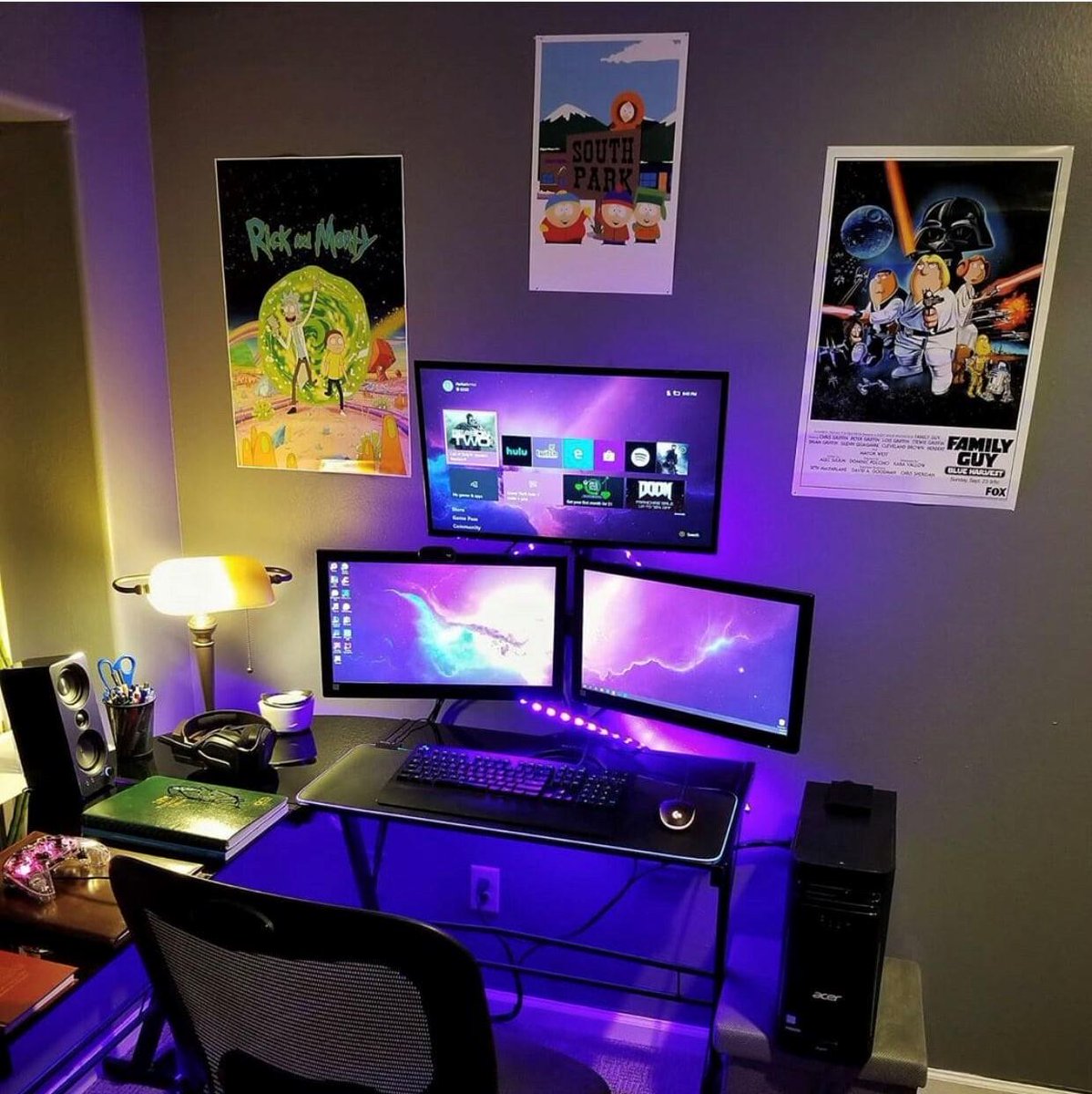 LogitechG's tweet photo. Which one would you pick between Rick & Morty, South Park, and Family Guy? Use #MyLogitechG for a chance to have your setup featured. π· IG: 3timezonegaming. https://t.co/k5B6c6WolP
