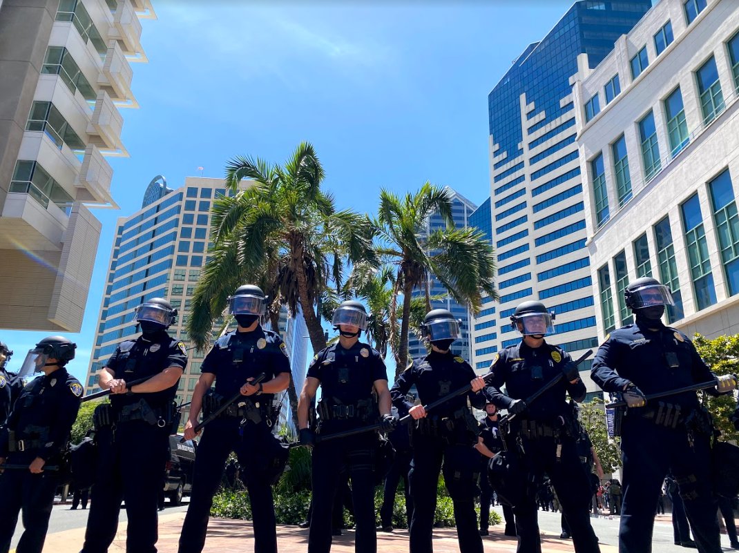 KPBSnews's tweet image. .@SanDiegoPD tell KPBS the outcome of a controversial June 4 arrest will remain secret. The arrest, which was captured on video, shows a ‌young‌ ‌woman‌ being put into an unmarked van ‌by‌ ‌a‌ ‌group‌ ‌of‌ ‌unidentified armed‌ ‌men. kpbs.us/2B4dvLR