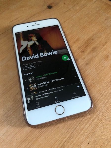 NoTosh's tweet photo. David Bowie’s best advice for artists could be useful for leaders as they bring teams together: don’t fulfil other people’s expectations. Set your own and make them uncomfortable
‘Stop playing to the gallery’, the latest from #TheProvocation Sign-up now: https://t.co/NfbPG9k2mL https://t.co/hdyQIKhsGM