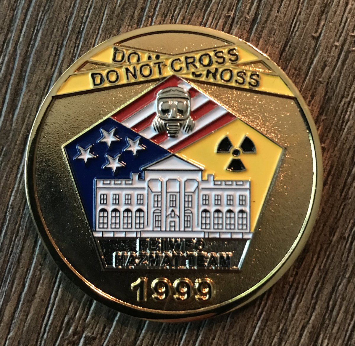 Love4PoliceDogs's tweet photo. GIVEAWAY 3 this week!
Awesome FBI coin!
To enter:
-Follow @k9sofvalor & @doglover29
-Like/comment/RT
To help K9s & earn 10 extra entries: donate here https://t.co/X9qpawyxlv
OR Entering the raffle https://t.co/s2MOORN9wO also qualifies you but I do need receipts DMโd. TY https://t.co/ROt6cI53Vu