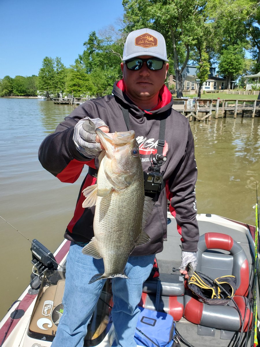 gamblerlures's tweet photo. Serving up the #Sweebo!!!
#bassfishing #wormfishing https://t.co/cWu4cFwjPV