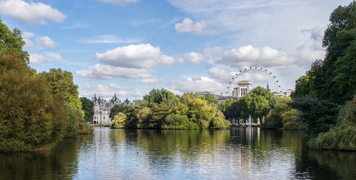 St James’s Park, London: Has a nice view from the bridge over the lake. Conveniently located. I‘m partial to it for sentimental reasons. Unfortunately, it is over-touristed. No real escapist areas. Nice variety of flowers and other lakeside pleasantries in a small area, though.