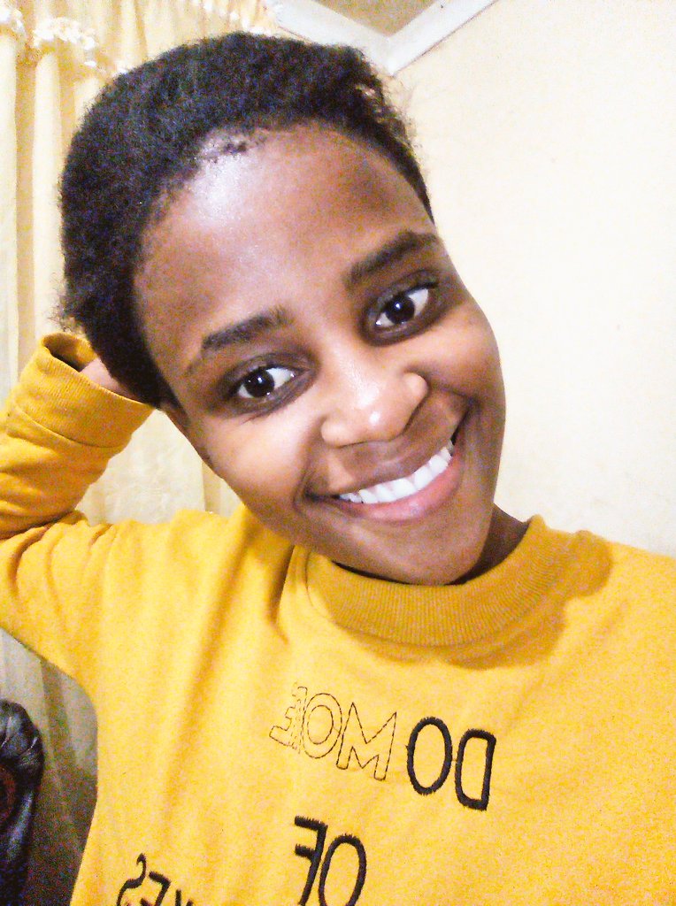queen_tshego's tweet photo. My hair.💔😪 https://t.co/P9QgbM4d9H