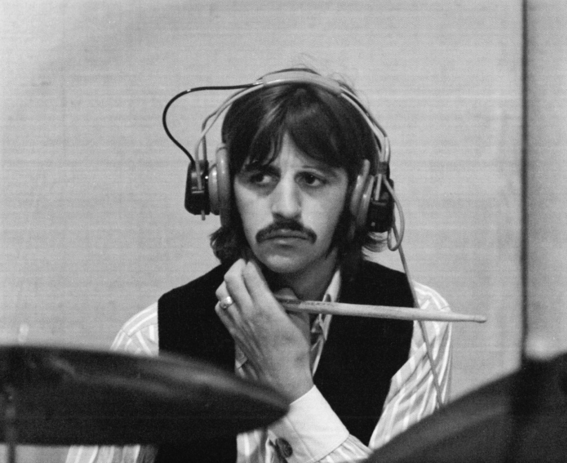 Beatles Archive on Twitter: &quot;#HappyBirthdayRingoStarr Ringo Starr The  #Beatles 7/9/1969 Abbey Road sessions 📷 Linda McCartney… &quot;