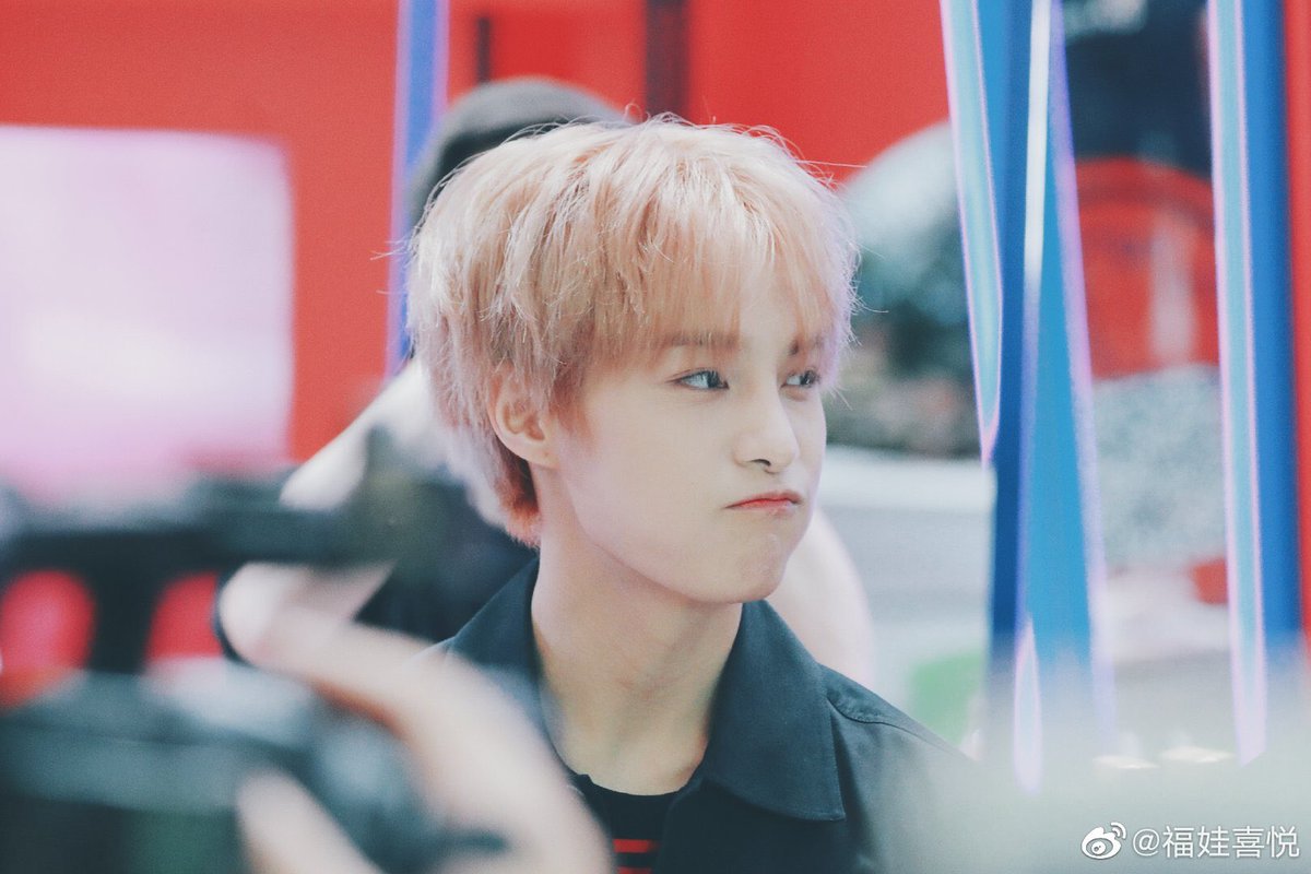tiny baby yangyang - a thread