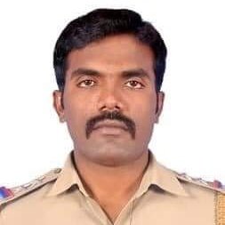 VigneshT_28's tweet photo. PLEASE DON'T FORGET THESE CRIMINALS' FACES UNTIL WE GET JUSTICE🙏🙏
#JusticeForJeyarajAndFenix https://t.co/iStaYiZCa4