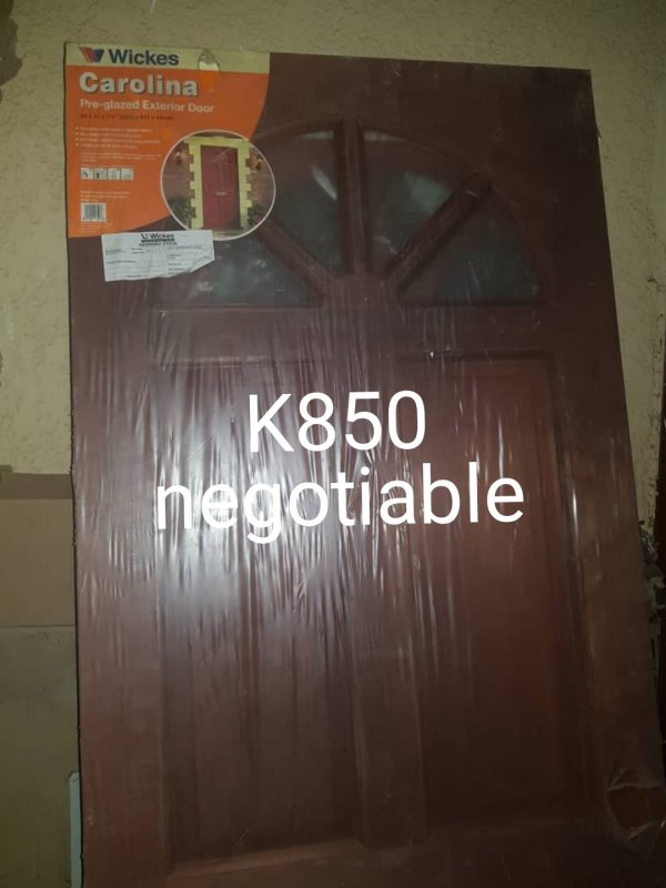 zam_loop's tweet image. 4 wooden doors  and 1 Glass door for sale. Contact the seller here: 

For more: bit.ly/2BFz7Oo

#StayInTheLoop #ItemsForSale  #ZedTwitter