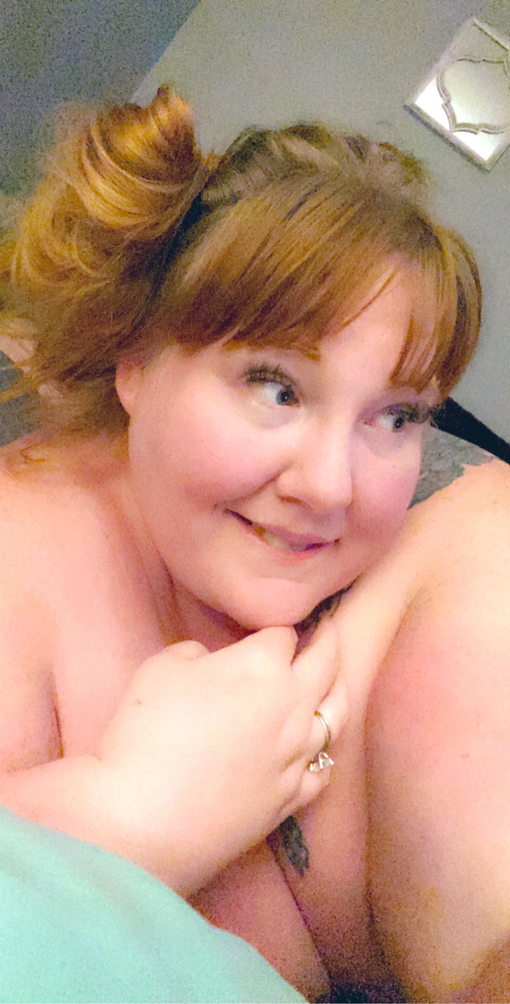 3 pic. Thanks for all the love on my last pic here’s more! It’s kind of a before and after! Haha https://t.co/7axLx3I4Xj