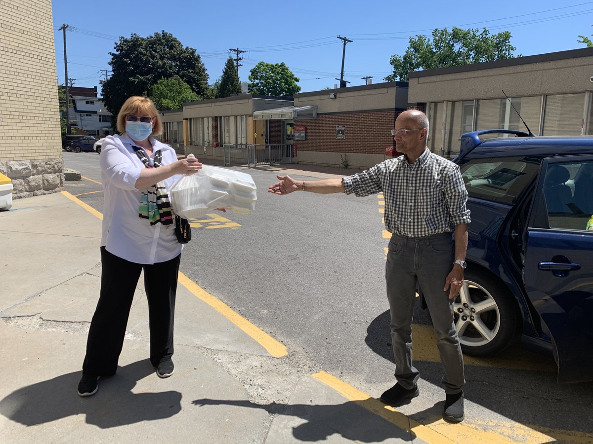 bruyerehealth's tweet photo. We'd like to extend our heartfelt thanks to ISKCON Ottawa for preparing over 245 meals for our staff over the last few days. Your generosity is much appreciated! 😃 https://t.co/U8pj6GeoaQ