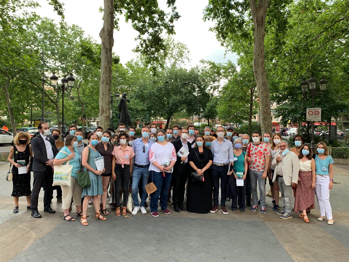 Paris11EnCommun's tweet photo. Ces 6 derniers mois, et jusqu'à ce soir, nous sommes sommes venus à votre rencontre pour discuter de notre projet et de vos attentes.
Dimanche, c'est à vous de jouer : faites gagner l'écologie 🌱 et la solidarité🤝, votez @FVauglin,  @Anne_Hidalgo et @David_Belliard💚

 #Paris11 https://t.co/K5IHfFrn2w