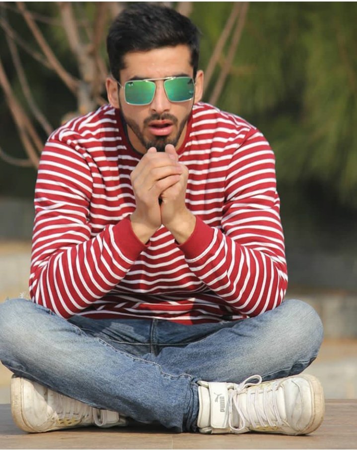 FarhanF95504172's tweet photo. #Single2020 https://t.co/30LVWSLC20