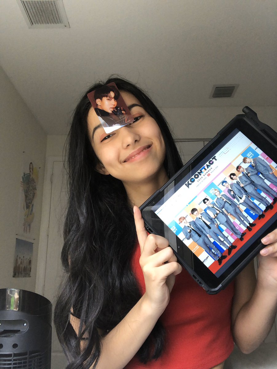 BBIBBI0919's tweet photo. #Day6KCONers #Day7KCONers 

I couldn’t take any pics of day 6 but both days were filled with some of my favorite artists!! So sad to see #KCONTACT come to an end but the last stage was beautiful ❤️

Thank you #KCON for making something I could be apart of💕 

#ATEEZ #CHUNGHA https://t.co/1CPWAEKX5Z