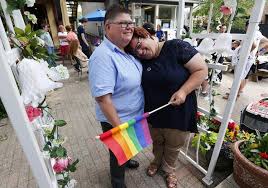 autbar's tweet photo. Happy 5th Anniv of Marriage Equality. Take a moment & celebrate! #LoveWins #OurQueerHistory #JimToyCenter #AnnArbor #Realypsi @UmichStudents #PrideMonth #autBAR @glbtbooks @UmichStudents @UMSpectrumCtr #Jimtoycenter @lgbtrc_emu #AnnArbor #Realypsi @ILoveGayDetroit @ILoveGayMI https://t.co/vcUEq43eMf