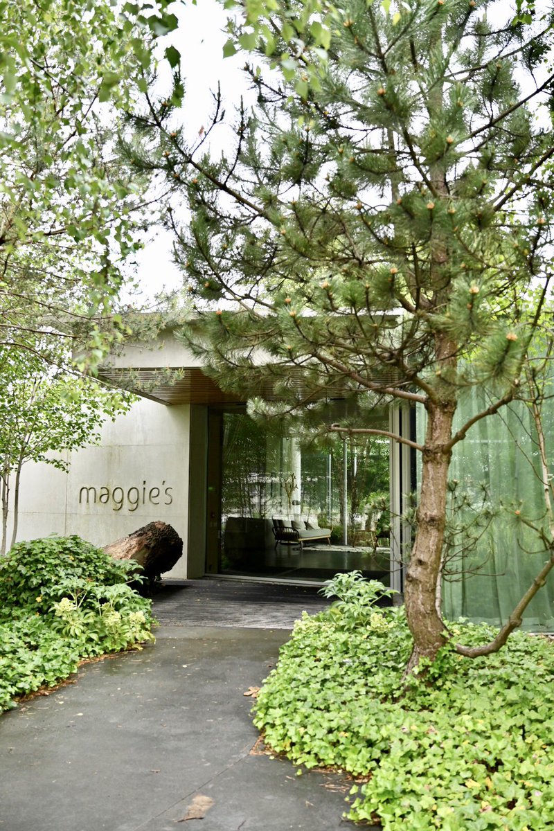 Maggie Keswick Jencks used her own experience of having cancer to create a new type of cancer care. The first Maggie's Centre opened in Edinburgh in 1996. I often pass the Maggies on Dumbarton Road and at Gartnavel Hospital.  #WomenMakeHistory  @womenslibrary