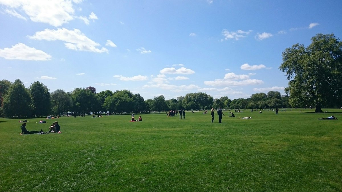 Hyde Park, London:I have to say I find it a bit boring? It's mainly just open space, with a big lake in the middle. I don't think it has very much charm compared to other London parks. Nice place to sit in a big group though.