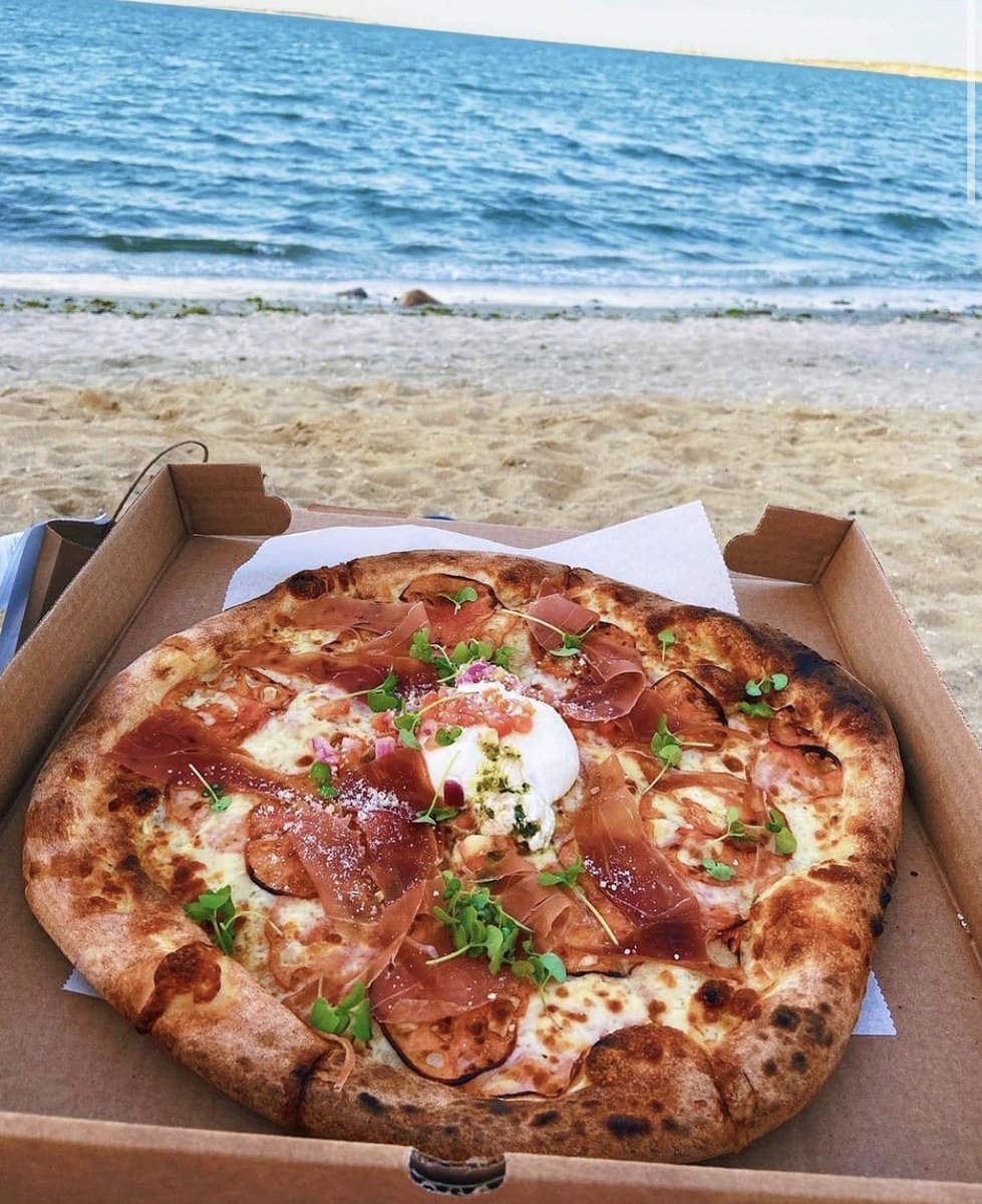 foodie_gang's tweet photo. Listen here foodie gang, There are two ways to quarantine, the right way and the wrong way. #foodie https://t.co/ylDvFVLDVA
