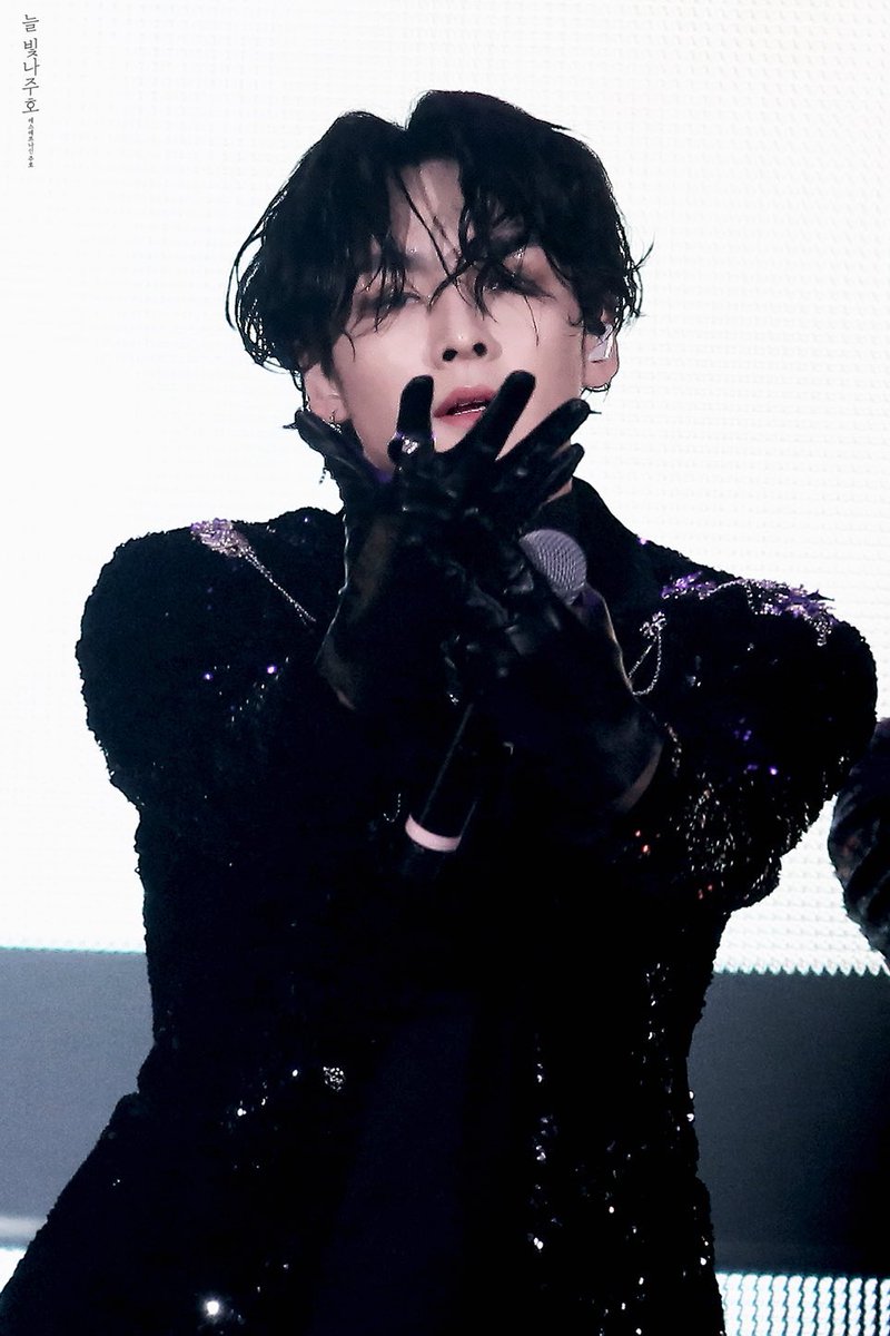 🖤
