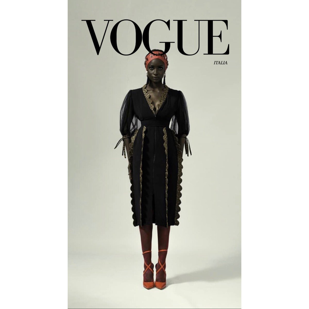 Shoepify's tweet photo. Late to the party but we always come through!
@thestyleinfidel on this one and of course shoes from us 🥰 👌🏻
#thevoguechallenge
#shoepify #thestyleinfidel #thestyleinfidelstudios https://t.co/ozkdfUsF6y