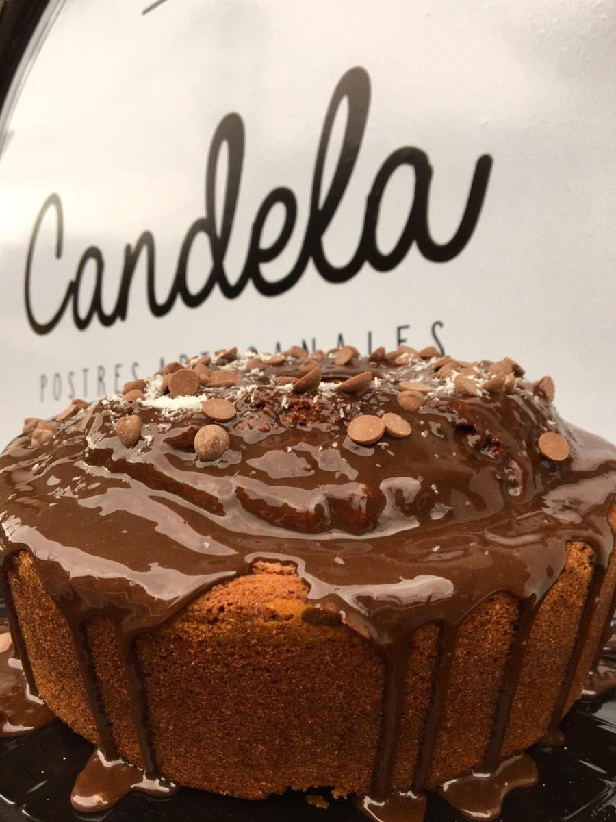 CandelaPy's tweet photo. Viernes, fresquito, estira una mate acompañado con algo dulce, o no!? #candelapostrespy #hechoconamor https://t.co/drM6Pwv2CD