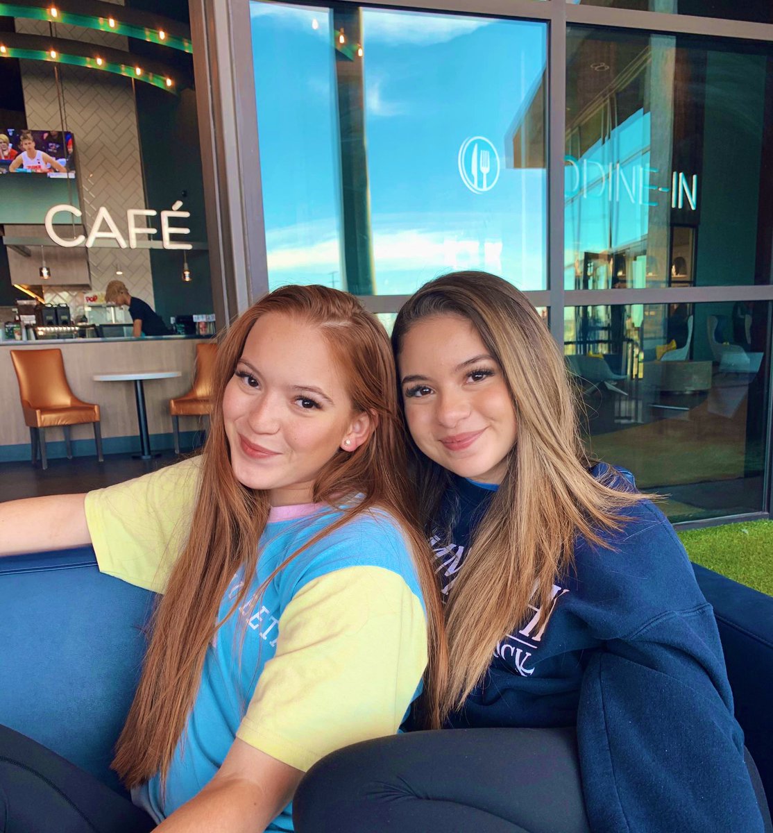 UTSAGammaPhi's tweet photo. Missing fun times with sisters more and more everyday! #utsa24 #futureroadrunner #utsaphc #summer 🥰💙 https://t.co/sofzAvPfyE