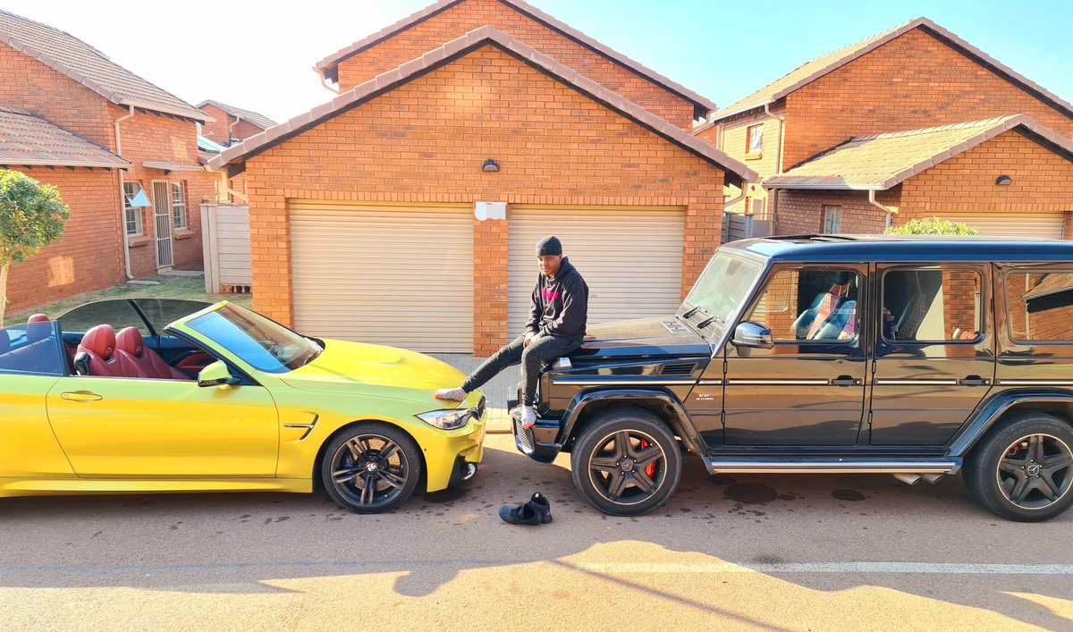 DjCoachrsa's tweet photo. Hustle until you no longer need to introduce yourself, they already know you but they will never show you! https://t.co/rS2q8FbQyK