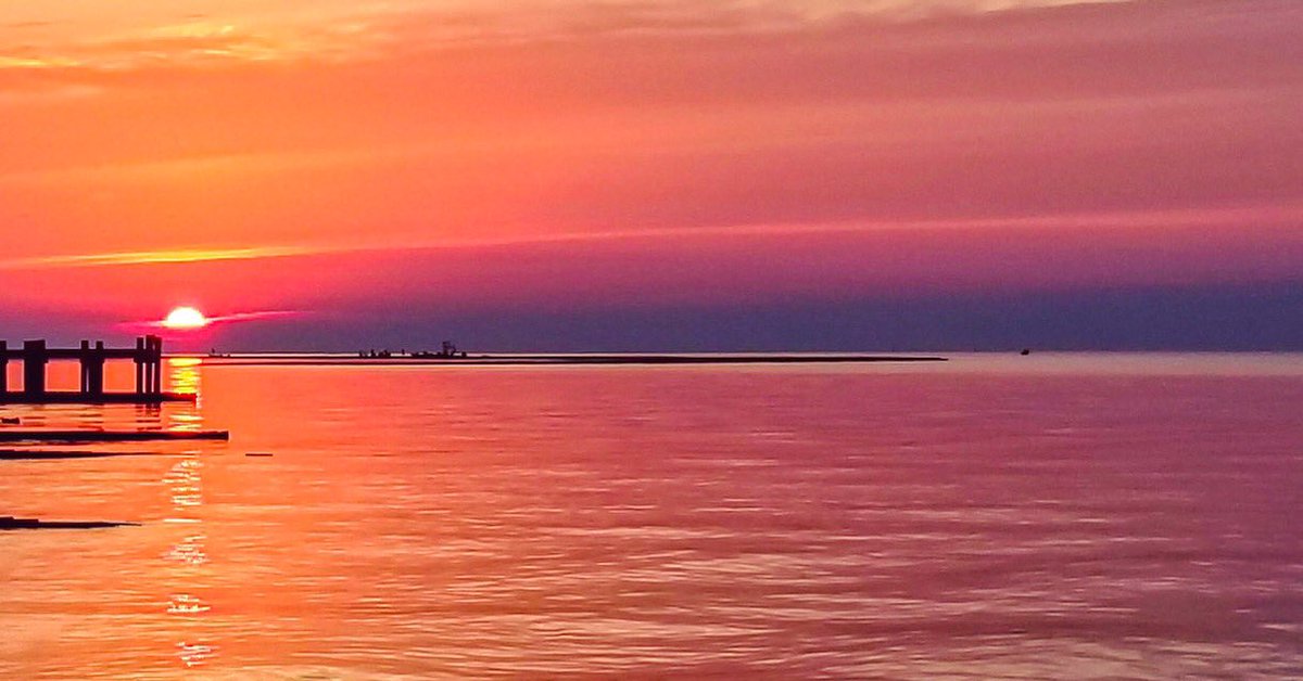 JoeLambRealty's tweet photo. 🌅😍 #OBX #OuterBanks https://t.co/GOOxtKrP5n