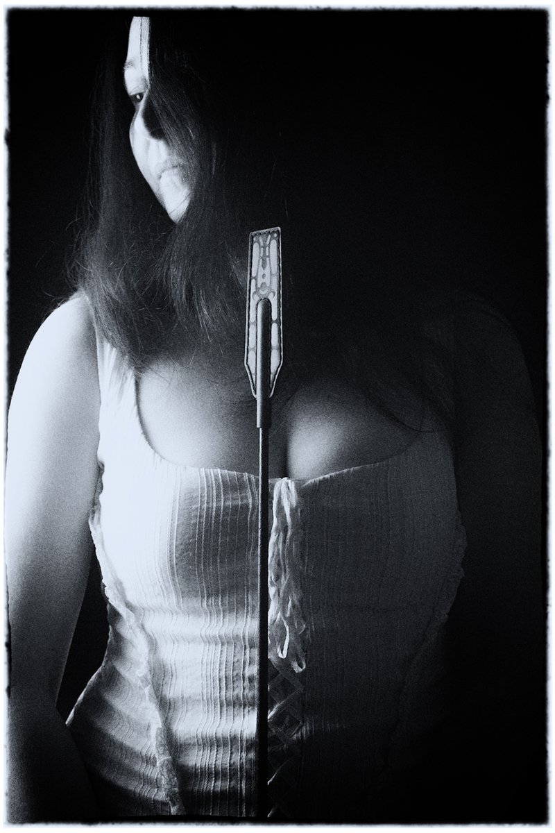 BDSMattributes's tweet photo. Leather braided riding crop with carved wooden handle, topped with Quartz Crystal.

#leatherridingcrop #bdsmattributes #ridingcrop #bdsmequipment #bondageridingcrop #bdsmgear #punishmentcane #disciplinecane #bdsmtoy #spankingcane #leathercrop… https://t.co/FCrNXSYWBy https://t.co/kliWoLxObf