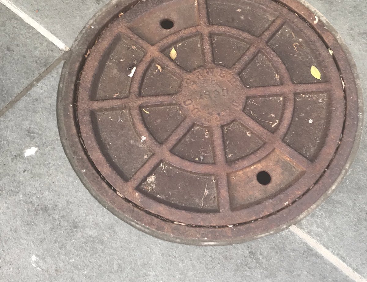 bcoppie's tweet photo. @councilofdc #olddcmanholecovers at the north side of the SCOTUS. https://t.co/VhrQKwKrmr