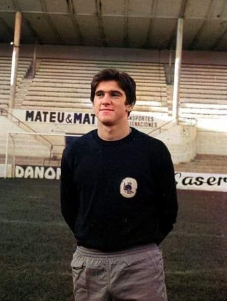 IkerCasillas's tweet photo. He competido contra muy buenos porteros en mi carrera. Todos de una calidad sobrada! Me hubiera gustado competir contra este señor, Arconada. Hubiera aprendido mucho más! Felicidades por cumplir años referente! 🎊🎉 🧤 https://t.co/BomJqbMHkr