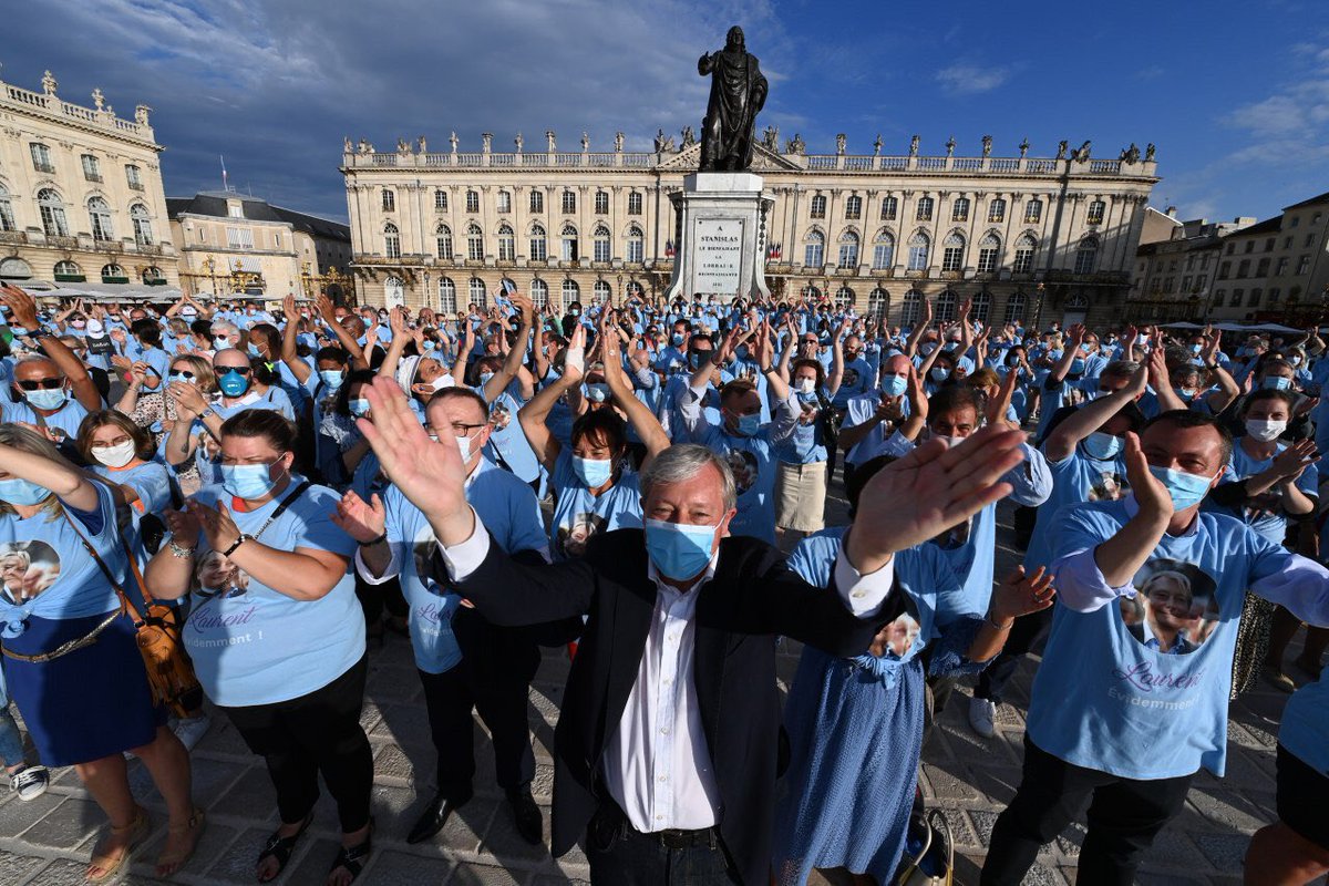 LaurentHenart's tweet photo. Chères Nancéiennes, chers Nancéiens.
Je vous propose le chemin de la volonté, le chemin de la solidarité, le chemin de l'amour de #Nancy, que nous avons en partage.
Dimanche 28 juin, la victoire dépend de votre mobilisation !
Je compte sur vous !! https://t.co/oVJBQA7OI1