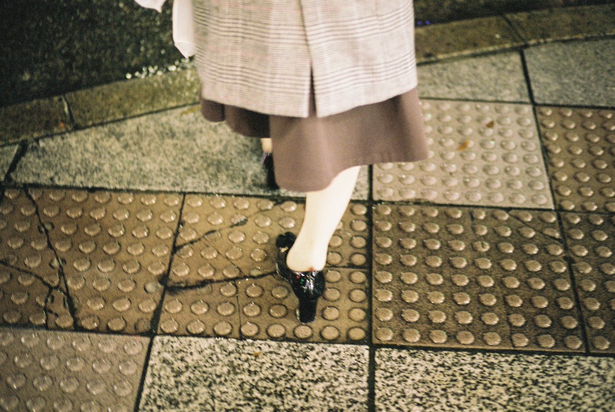 FlushYY's tweet photo. #被写体
#写真好きな人と繋がりたい
#カメラマンさんと繋がりたい
#写真で奏でる私の世界
#ファインダーの越しの私の世界
#ポートレートしま専科
#キリトリセカイ
#フィルム
#streetphotography
#LEICA
#FILM
#fujinon
#Clistar
#tokyo
#Ginza
... https://t.co/ZXvL5ePovt