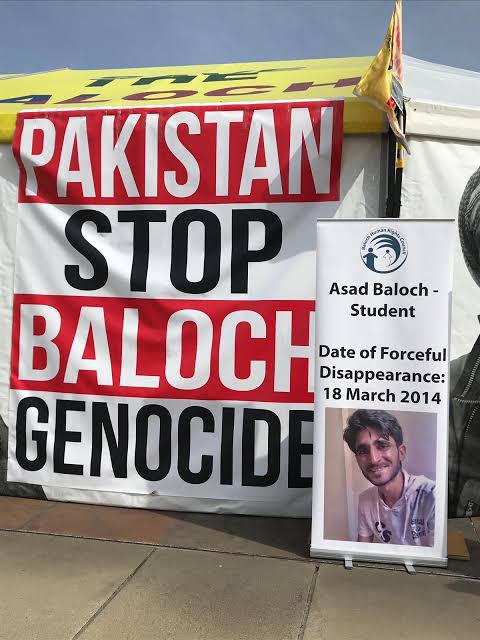 Gamshaad_'s tweet photo. Pakistan & Iran are crushing human dignity under their feet while torturing Balochs, myriads of which scum to Torture and Ill-treatment but the occupiers still routinely throw our people in Torture Cells, execute them in their hordes but No1 dare to question
#StopTorturingBaloch https://t.co/Zte3wzYuWM
