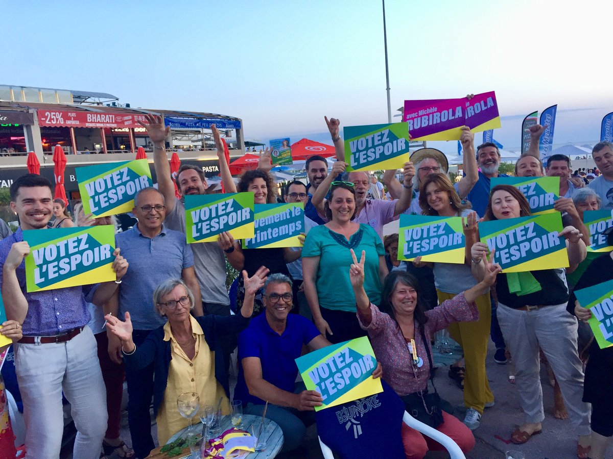 militantman13's tweet image. Une équipe autour d’@olivia_fortin pour changer le 6-8 et Marseille! #PrintempsMarseillais #LespoirArrive #Votez! ☀️🌳✊