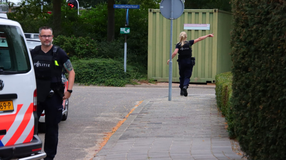 Man gewond bij steekpartij in #Venlo, wat er precies is gebeurd is nog niet duidelijk:..