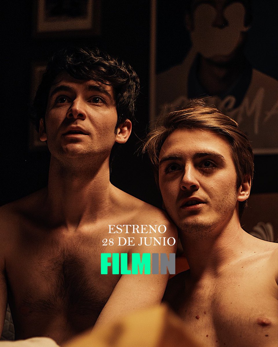 DavidVelduque's tweet image. No sabéis lo guay que es daros esta noticia. ‘Estigma’ es el proyecto más importante de mi vida y se estrena @Filmin este domingo 28 de Junio con motivo del #Orgullo2020

Gracias @apoyopositivo y sobre todo a @marcolaborda &amp;amp; @Hanahoria por ser los mejores compañeros de viaje.