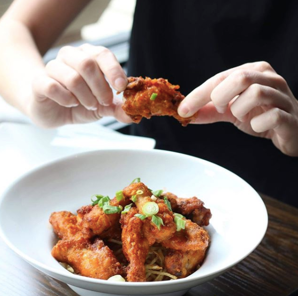 monkey9brewing's tweet image. We're so excited to announce that our weekly specials will be kicking off again starting this Monday with our $0.45 #WINGSPECIAL! 🍺

Every Monday, $0.45 wings (minimum order of 10). Dine in only!

#locallyowned #beergeek #explorebc #vancouver #bcbeer #richmond #westcoastcraft