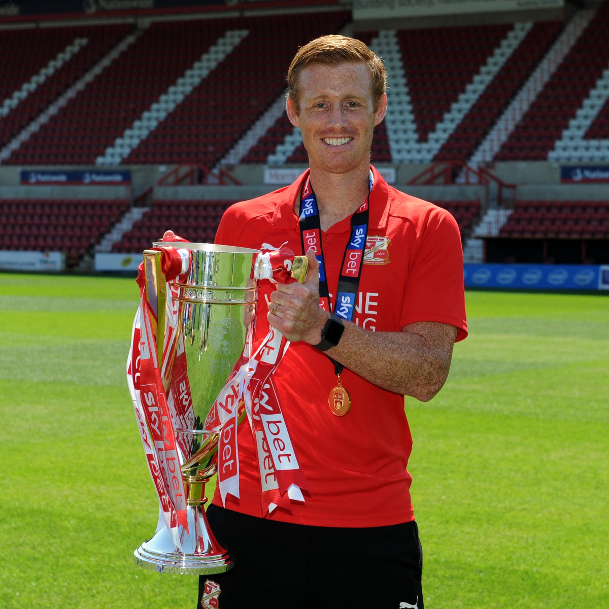 Official_STFC's tweet photo. The Ginger Pele x 🏆

#STFC 🔴 https://t.co/hSxsieMEIM
