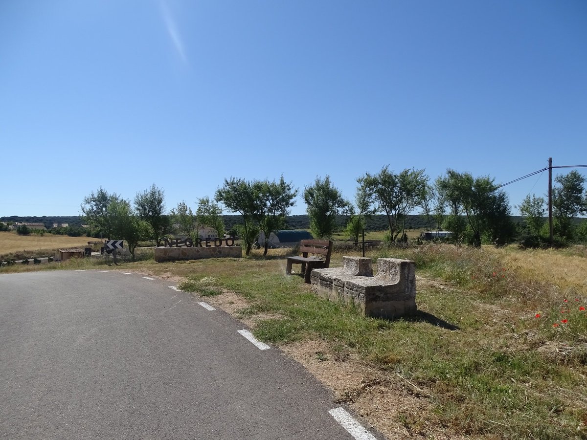 NegredoGuada's tweet photo. Así luce nuestro pueblo #Negredo, después del confinamiento. Arcenes, altillo y jardines, limpios y perfectos. Todo para recibiros en el #primerfinde semana sin #EstadoDeAlarma. #Guadalajara #CastillaLaMancha #somospueblo #limpieza 🌲 https://t.co/6HNcBDhUCk