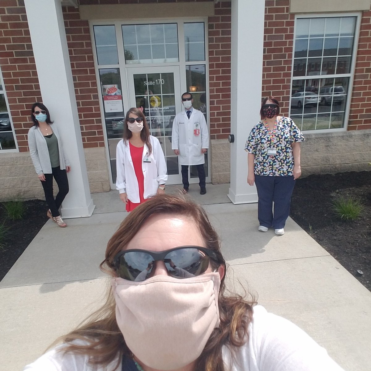 DeborahReedMD's tweet photo. A little late but heart felt. #shadesformigraine https://t.co/XecPkXBJWL