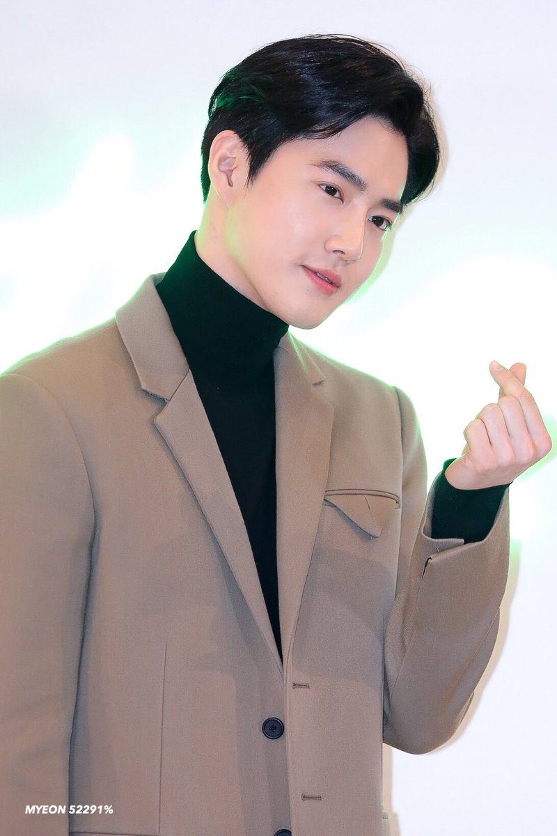 DO__Dew's tweet photo. 217 days for D.O❤️
167 days for Xiumin❤️
601 days for Suho❤️
 #억소사랑하자 #EXO #DO #dokyungsoo🐧 #exok #exo_l #kai #suho #sehun #baekhyun #chanyeol #lay #xiumin #chen #Jongdae   #Delight #LIT_LayZhang #Candy3rdWin #ProtectThatsOkay https://t.co/UzHL3JNPAk