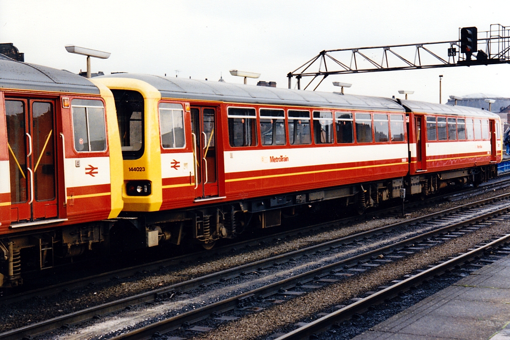 This is genuine query that I hope <a href="/_doublearrow/">doublearrow.co.uk</a> might be able help with.

The first version of the WYPTE Red &amp; Cream livery which appeared in 1986 I believe is pictured here. Does anyone know the paint colour codes for the red, cream and yellow(s?).

All help much appreciated!