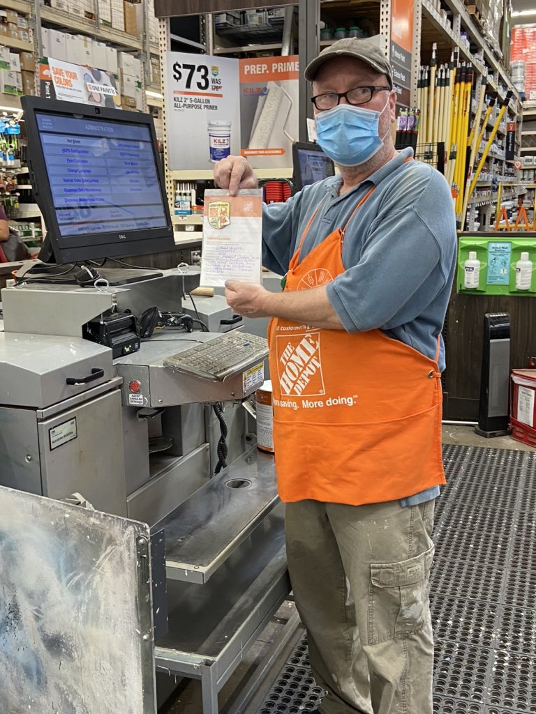 This is how you get recognized for helping multiple customers at once.  Thank you Glen for driving customer service!