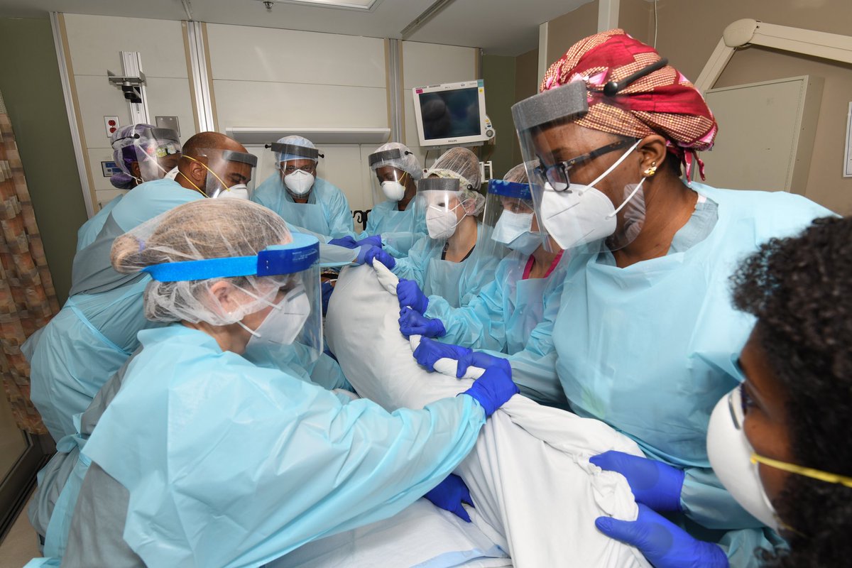 harrishealth's tweet image. #FrontlineFriday
At LBJ Hospital, together, nursing &amp;amp; rehab staff implemented a technique called “proning” to help COVID-19 patients. The repositioning method puts patients on their belly to improve oxygen levels. Many patients have improved and are on the way to recovery.