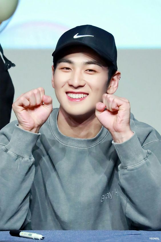It's  #BAEKHO time because I said so #NUEST LOVES am I right?i am, i'm right